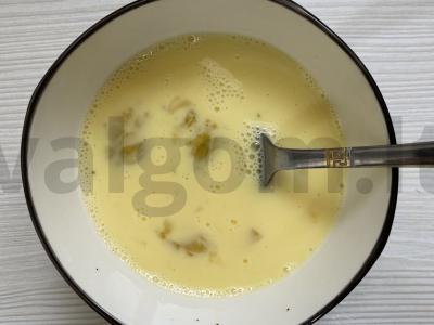 Omletas su tunu pusryčiams Žingsnis 2