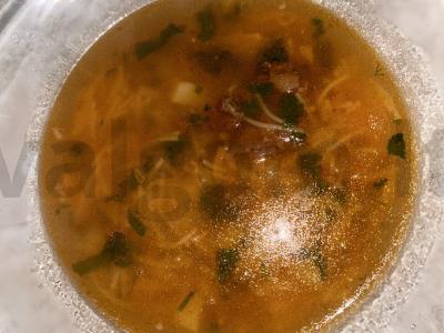 Sriuba su vermišeliais ir troškinta jautiena pagrindine nuotrauka