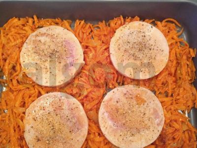 Upėtakis, keptas ant daržovių pagalvėlės Žingsnis 5