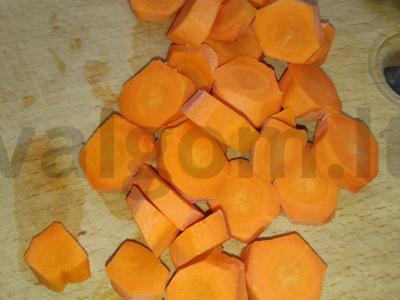 Ežerinių lydekų sriuba su bulvėmis ir morkomis Žingsnis 5