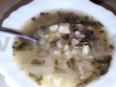 Sriuba su jautiena, perlinėmis kruopomis ir svogūnais pagrindine nuotrauka