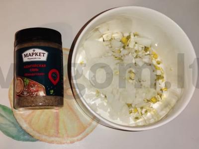 Salotas „Kruiz“ su rūkytomis skumbrėmis Žingsnis 2