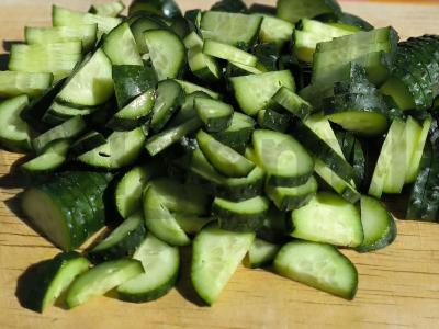 Pavasario salotas su vyšniniais pomidorais ir baziliku Žingsnis 2