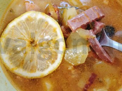 Skani ir aromatinga mišri sriuba pagrindine nuotrauka