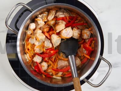 Sriuba iš kiaulienos su ryžiais ir pomidorų pasta Žingsnis 3