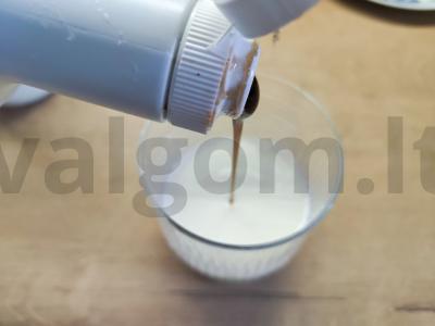 Matcha ledai su karameliniu sirupu Žingsnis 3