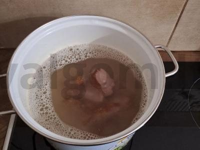 Žirnių sriuba su kiaulienos šonkauliais Žingsnis 1