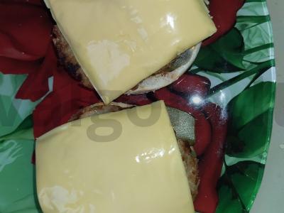 Kiaulienos kotletų burgeriai su burgerių padažu Žingsnis 4