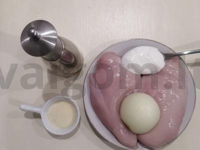 Vištienos kotletai su kukurūzų miltais Žingsnis 1