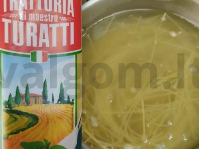 Spagečiai su grybais ir dešrelėmis Žingsnis 4