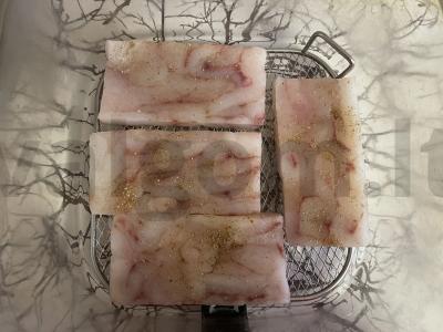 Švelnus menkės briketai su aromatiniais prieskoniais Žingsnis 3