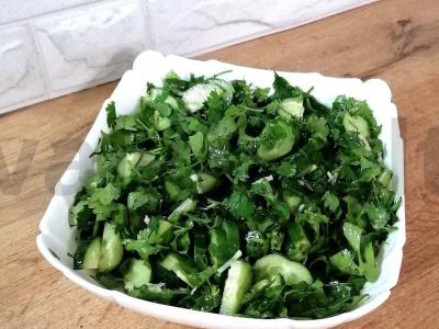 Vitaminų salotas su kalendra Žingsnis 6