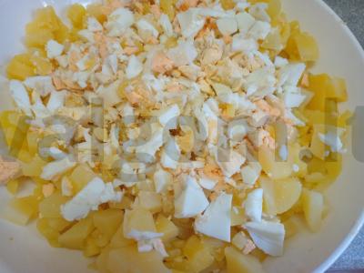 Šaltibarščiai su virtais vištienos šlaunelėmis ant duonos kvaso Žingsnis 2