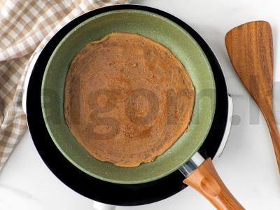 Šokoladiniai blynai su bananais Žingsnis 4