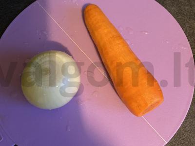 Vištienos krūtinėlė su „Wok“ padažu Žingsnis 1