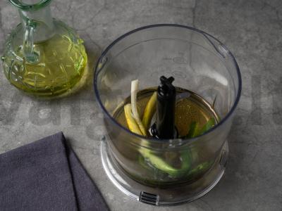 Salotas su vyšniomis, pistacijomis ir svogūnų vinigretu Žingsnis 3