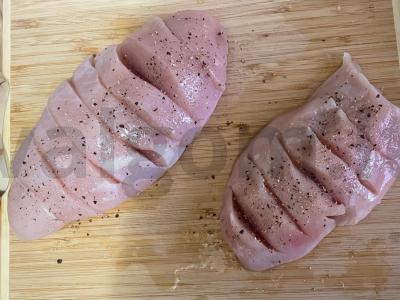 Keptas vištienos filė su pomidoru ir sūriu Žingsnis 1