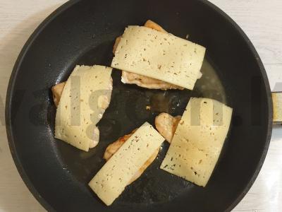 Vištienos filė po sūrio kepure Žingsnis 5