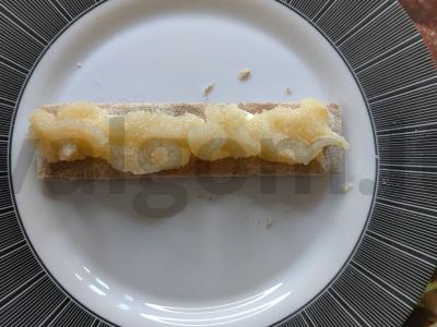 Sumuštinis su silkės ikrais, petražolėmis ir unagi padažu Žingsnis 2