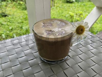 Kava „Glašė mėlynių“ pagrindine nuotrauka