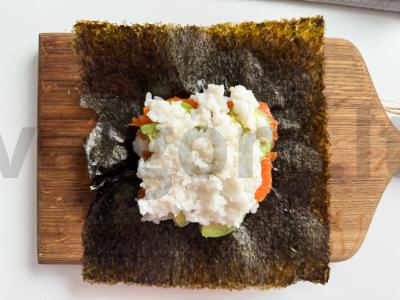 Onigiri su avokadu ir lašiša Žingsnis 2