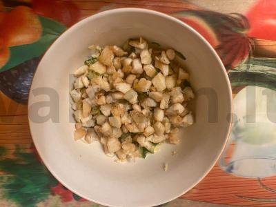 Salotas „Chariksas“, pagardintas ypatingu aštriu padažu Žingsnis 10