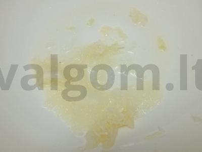 Koteliai iš jautienos faršo su tarallini džiūvėsėliais ir itališkais prieskoniais Žingsnis 1