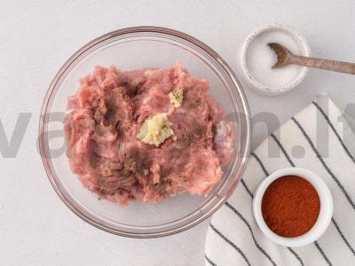 Vištienos faršo dešrelės Žingsnis 2