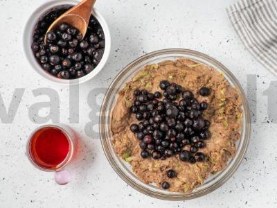 Šokoladinis pyragas su serbentais Žingsnis 6