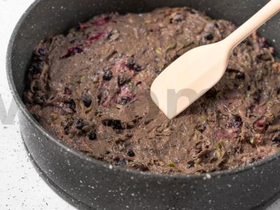 Šokoladinis pyragas su serbentais Žingsnis 7