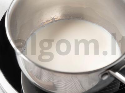 Šokoladinis pyragas su serbentais Žingsnis 8