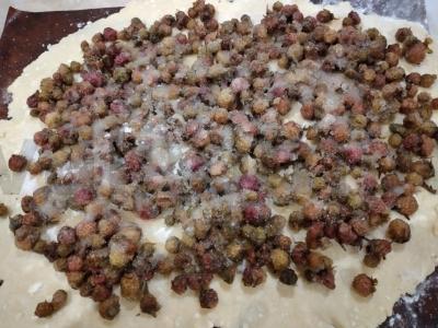 Kvapnus varškės pyragas su uogomis Žingsnis 4