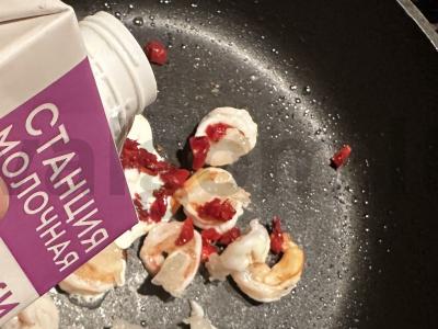 Pasta su krevetėmis ir džiovintais pomidorais Žingsnis 2