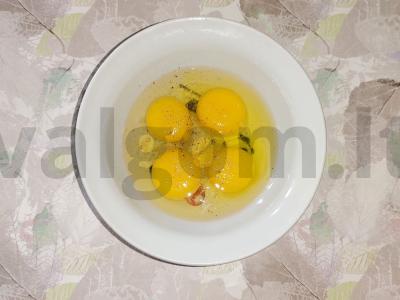 Švelnus kiaušinių pusryčių „Kukurūzija“ Žingsnis 2