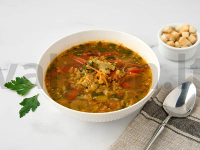 Lęšių sriuba su daržovėmis pagrindine nuotrauka