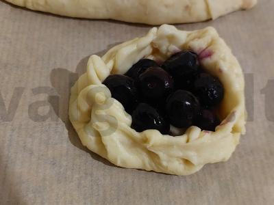 Saldžioji krepšelio su mėlynėmis Žingsnis 4