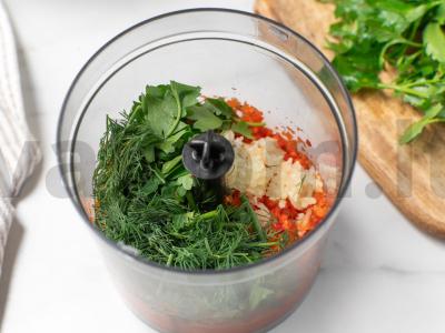 Marinuoti žali pomidorai puode Žingsnis 3