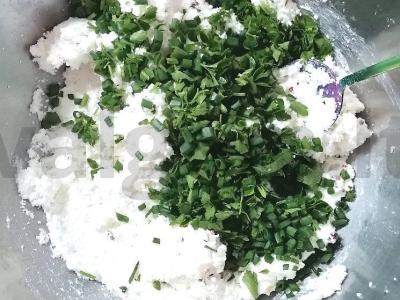 Tartaletės su varške ir žolelėmis Žingsnis 4