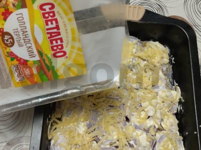 Keptas vištienos filė po sūriu „Du svogūnai“ Žingsnis 5