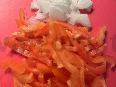 Kaukazo daržovės su funčozu Žingsnis 3