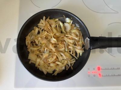 Kopūstai sūrio padaže Žingsnis 2