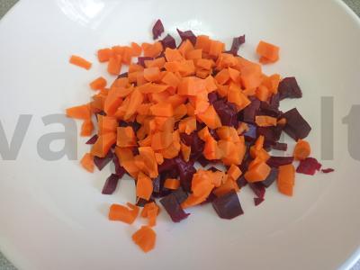 Vinegretas su raugintais kopūstais ir vynuogių aliejumi Žingsnis 2