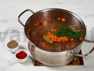 Baltojo pupelių sriuba su jautiena ir morkomis Žingsnis 6