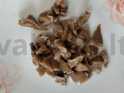 Salotos su vištiena, agurkais ir marinuotais grybais Žingsnis 2