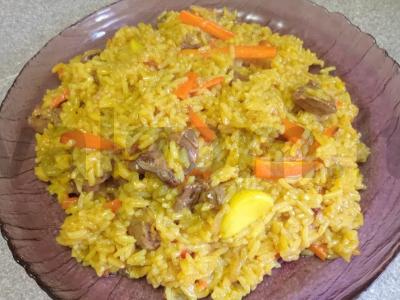 Plovas su vištienos širdelėmis pagrindine nuotrauka