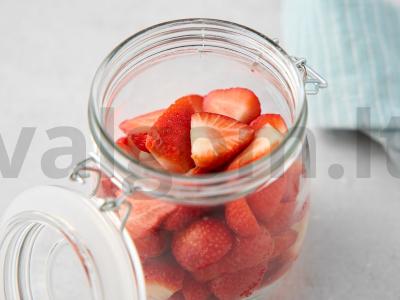 Braškės sirupe Žingsnis 2