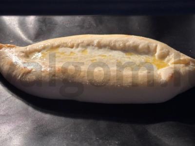 Patingėti khachapuri su sūriu ir varškės granulemis Žingsnis 5