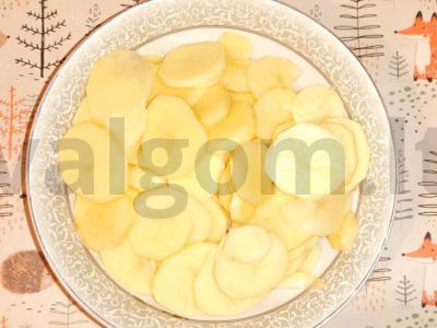 Plačiakampis su bulvėmis pagal ūkininkų receptą Žingsnis 2