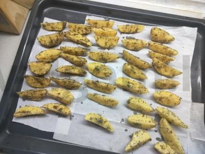 Kaimiški bulvės sezamo aliejuje Žingsnis 3