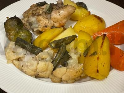 Vištienos šlaunelės su daržovėmis maiše pagrindine nuotrauka